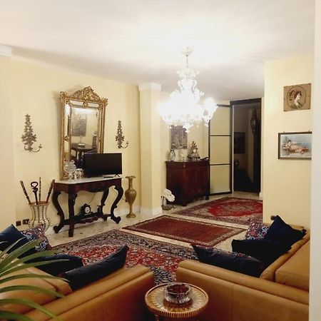 Confortevole Бари Экстерьер фото
