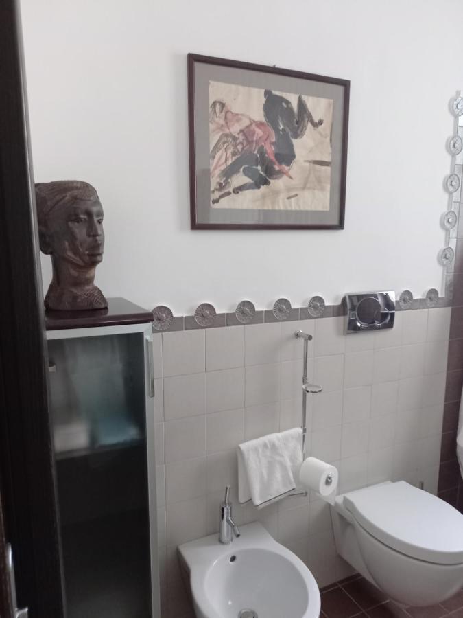 Confortevole Бари Экстерьер фото
