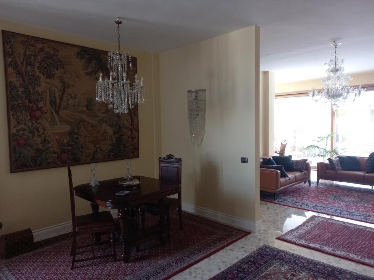 Confortevole Бари Экстерьер фото